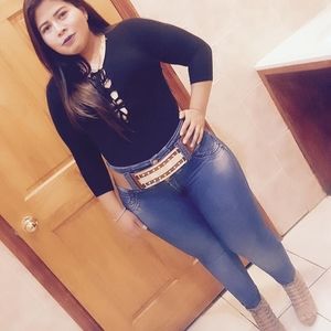 Meet your Posher, Rivera